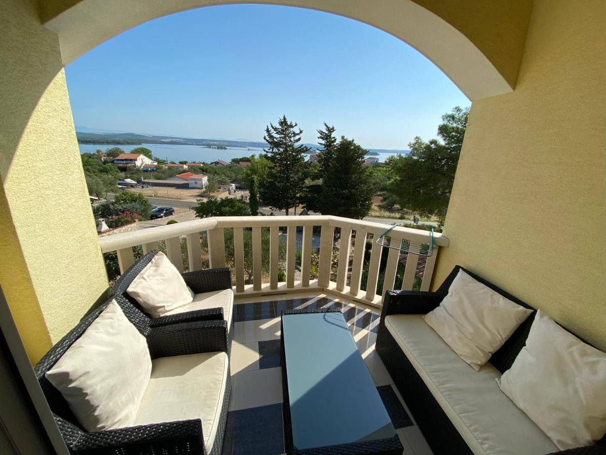 Apartments Villa Lora Kraj  Exterior photo